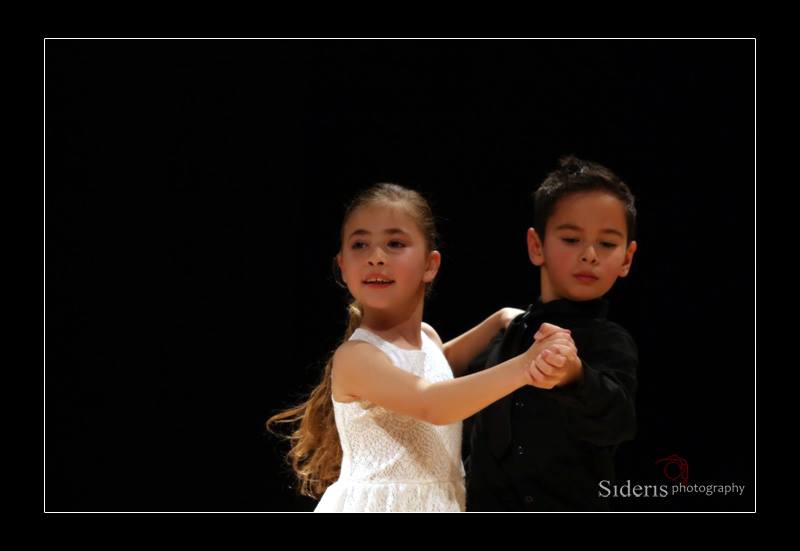 parastaseis(16)