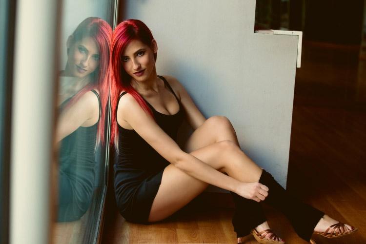 &Chi;&omicron;&rho;έ&psi;&tau;&epsilon; &gamma;&iota;&alpha;&tau;ί &chi;&alpha;&nu;ό&mu;&alpha;&sigma;&tau;&epsilon;. H &Delta;ή&mu;&eta;&tau;&rho;&alpha; &Nu;&tau;&alpha;ϊ&lambda;&iota;ά&nu;&eta; &epsilon;&xi;&eta;&gamma;&epsilon;ί &gamma;&iota;&alpha;&tau;ί έ&nu;&alpha;&sigmaf; ά&nu;&delta;&rho;&alpha;&sigmaf; &pi;&rho;έ&pi;&epsilon;&iota; &nu;&alpha; &xi;&epsilon;&kappa;&iota;&nu;ή&sigma;&epsilon;&iota; ά&mu;&epsilon;&sigma;&alpha; &chi;&omicron;&rho;ό